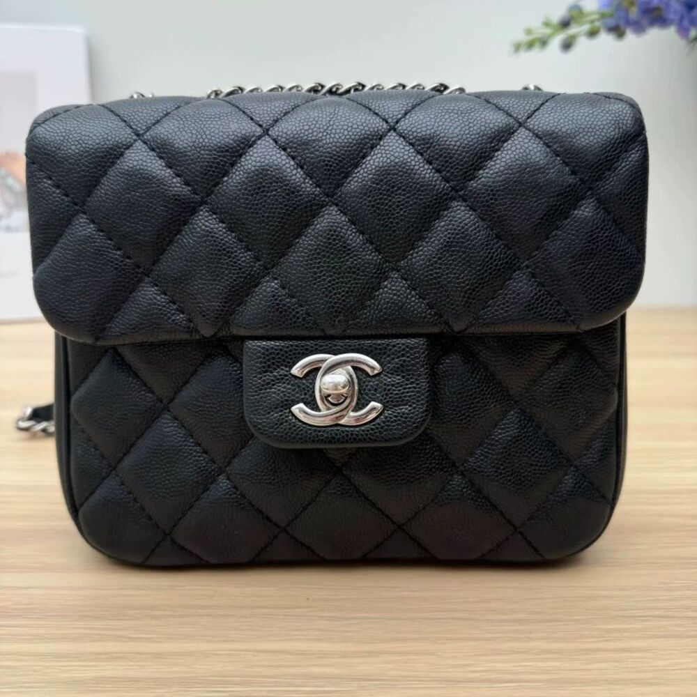 Chanel Women Pre-Loved Bag Very Good Condition